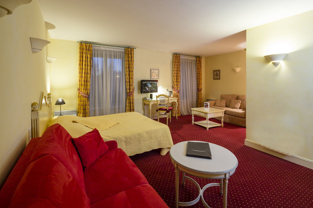 Hotel And Restaurant L Arena Fréjus Eksteriør bilde